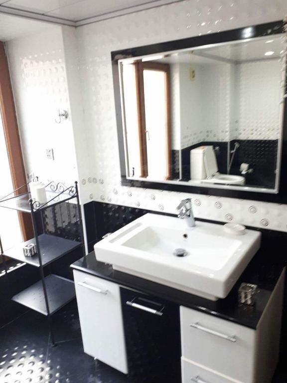 Апартаменты Apartment in the Centre 01 Баку