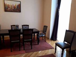 Апартаменты Apartment in the Centre 01 Баку Апартаменты с 3 спальнями-14