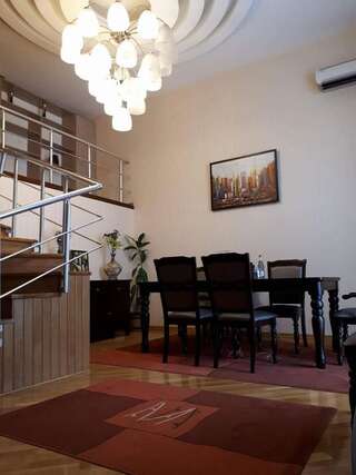 Апартаменты Apartment in the Centre 01 Баку Апартаменты с 3 спальнями-8